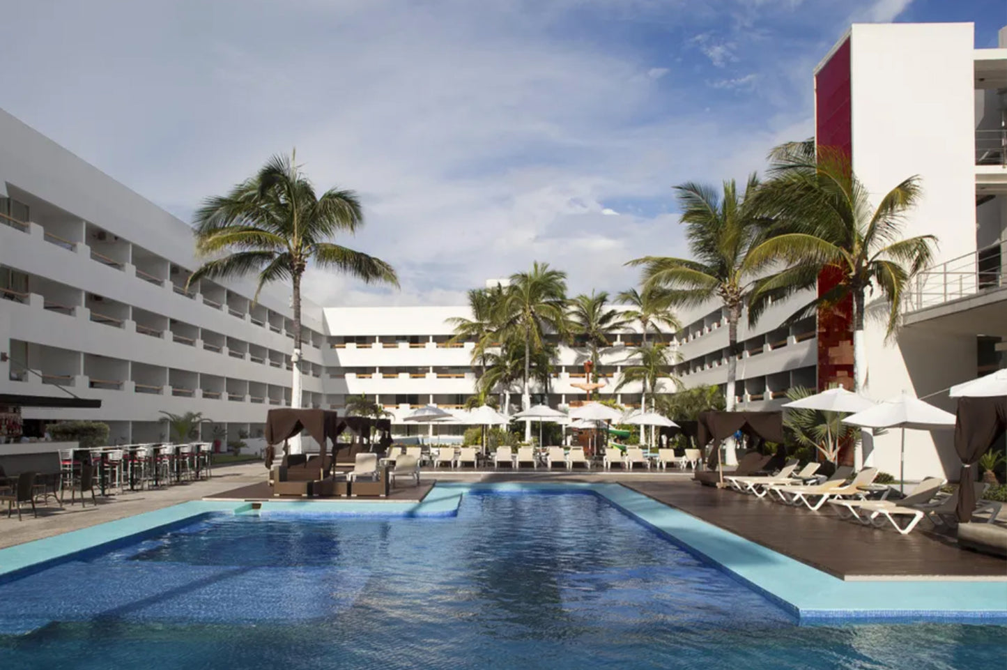 Disfruta en las playas de Mazatlán